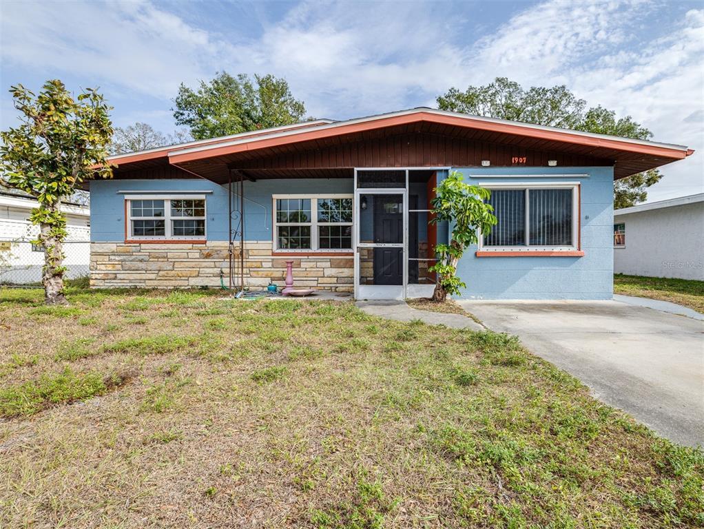 Picture of 1907 27Th Street W, Bradenton, FL 34205