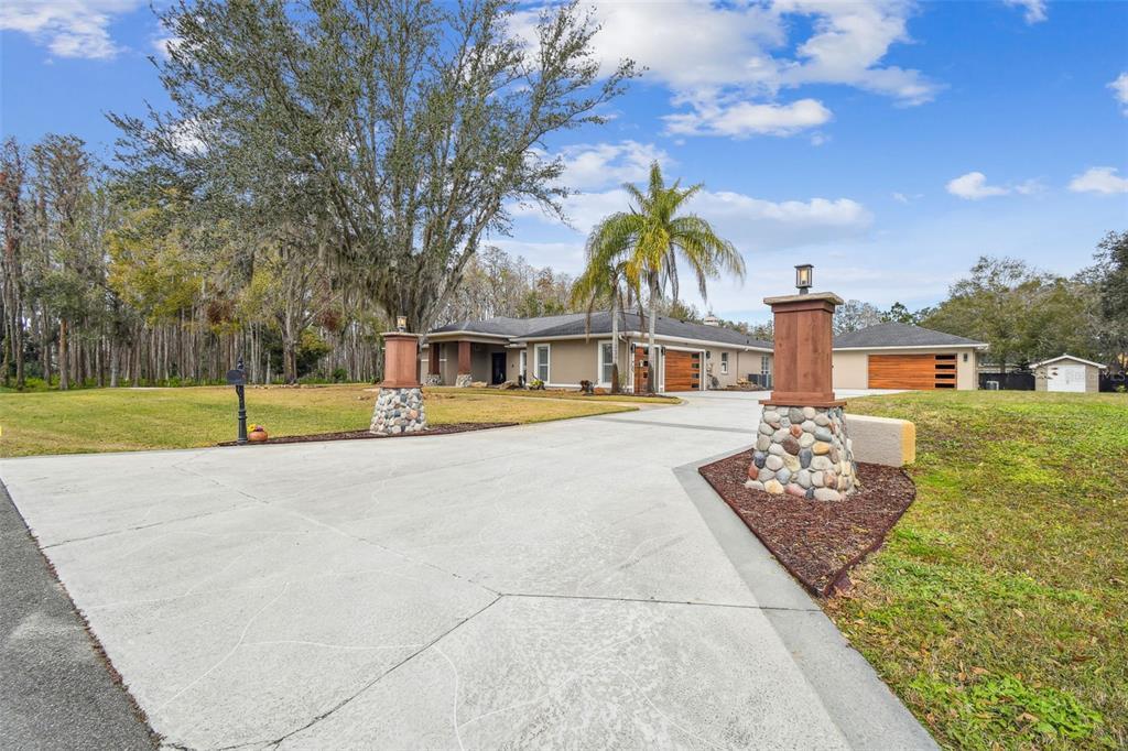 Picture of 4825 Scott Road, Lutz, FL 33558