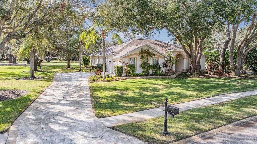 Picture of 1017 Royal Birkdale Drive, Tarpon Springs, FL 34688