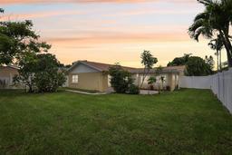 Picture of 7698 Cardiff Court, St Petersburg, FL 33709