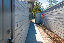 Picture of 7078 NW 52Nd Terrace, Gainesville, FL 32653