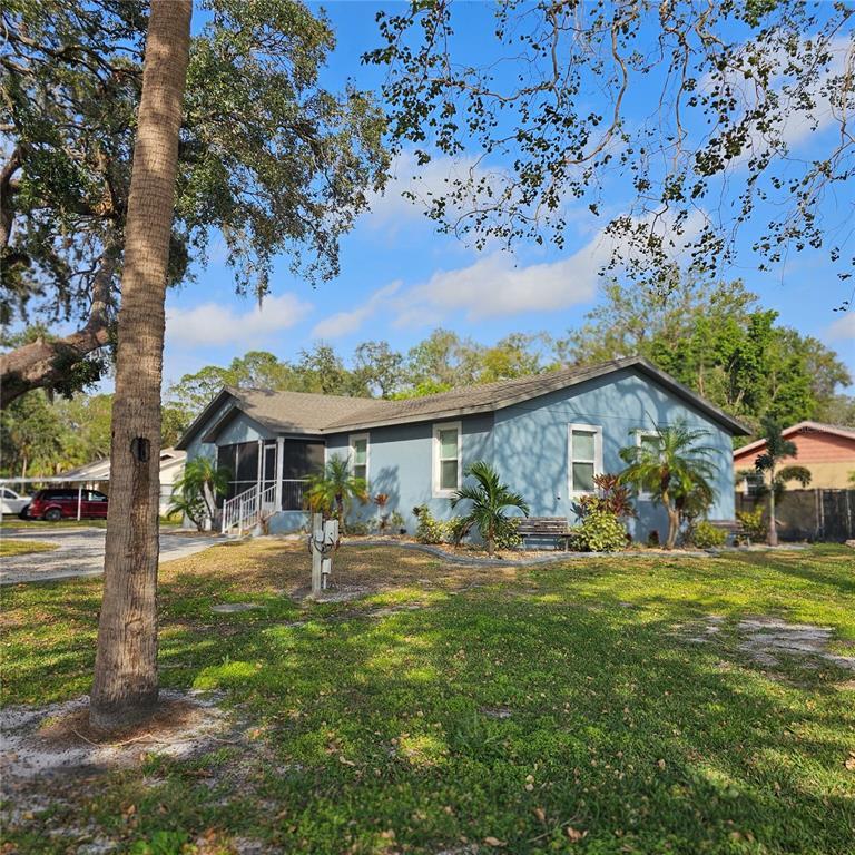 Picture of 604 8Th Street Sw, Ruskin FL 33570