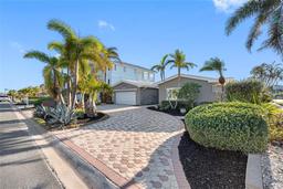 Picture of 11280 7Th Street E, Treasure Island, FL 33706