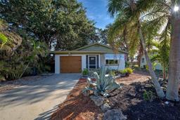 Picture of 421 Riviera Street, Venice, FL 34285