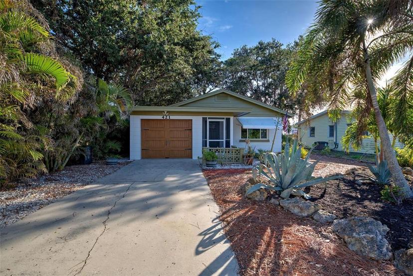 Picture of 421 Riviera Street, Venice FL 34285