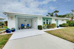 Picture of 555 Circlewood Drive Unit T10, Venice, FL 34293