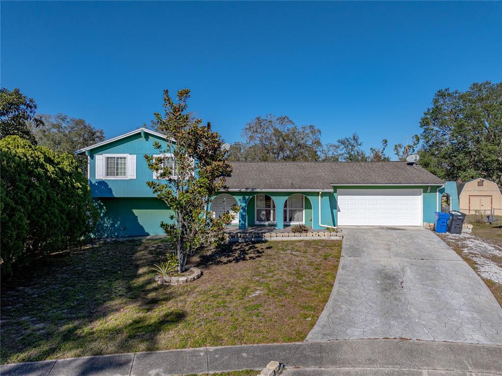 Picture of 1008 Highgrove Court, Valrico, FL 33596