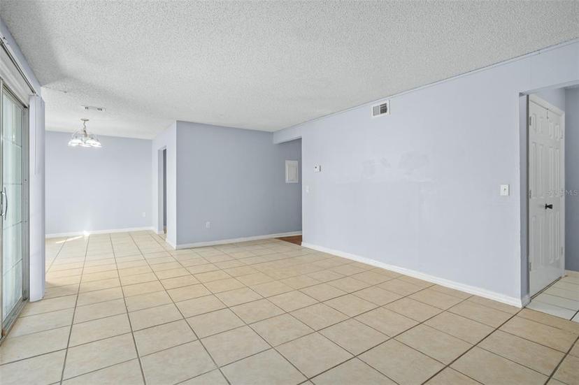 Picture of 4172 Versailles Drive Unit 4172D, Orlando FL 32808