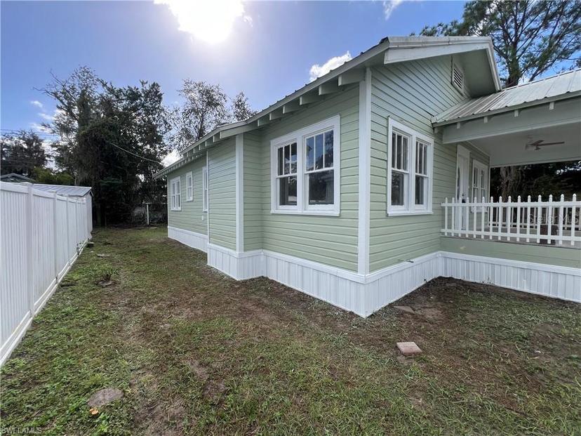 Picture of 492 NW Matthew Street, Lake City FL 32055