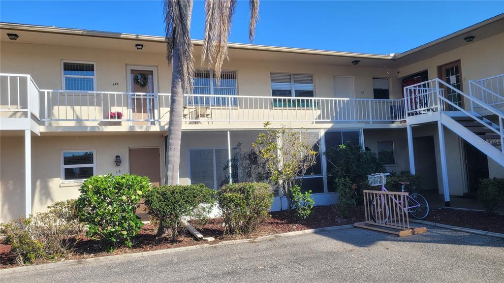 Picture of 300 Base Avenue E Unit 123, Venice, FL 34285