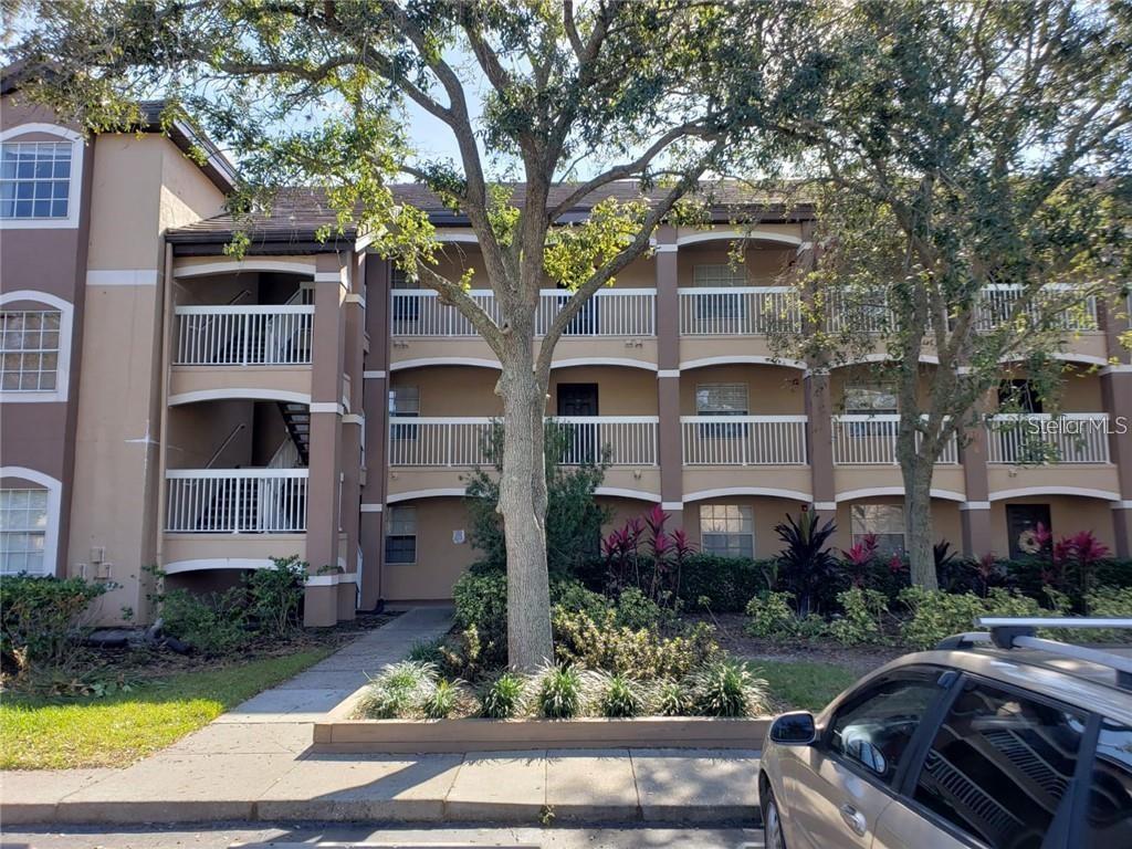 Picture of 13803 Fairway Island Drive Unit S, Orlando, FL 32837