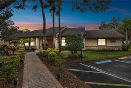 Picture of 13215 Slash Pine Drive Unit H, Hudson, FL 34669