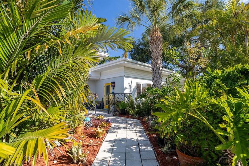 Picture of 327 Hernando Avenue, Sarasota FL 34243