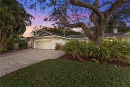 Picture of 4810 Bay Shore Road, Sarasota, FL 34234