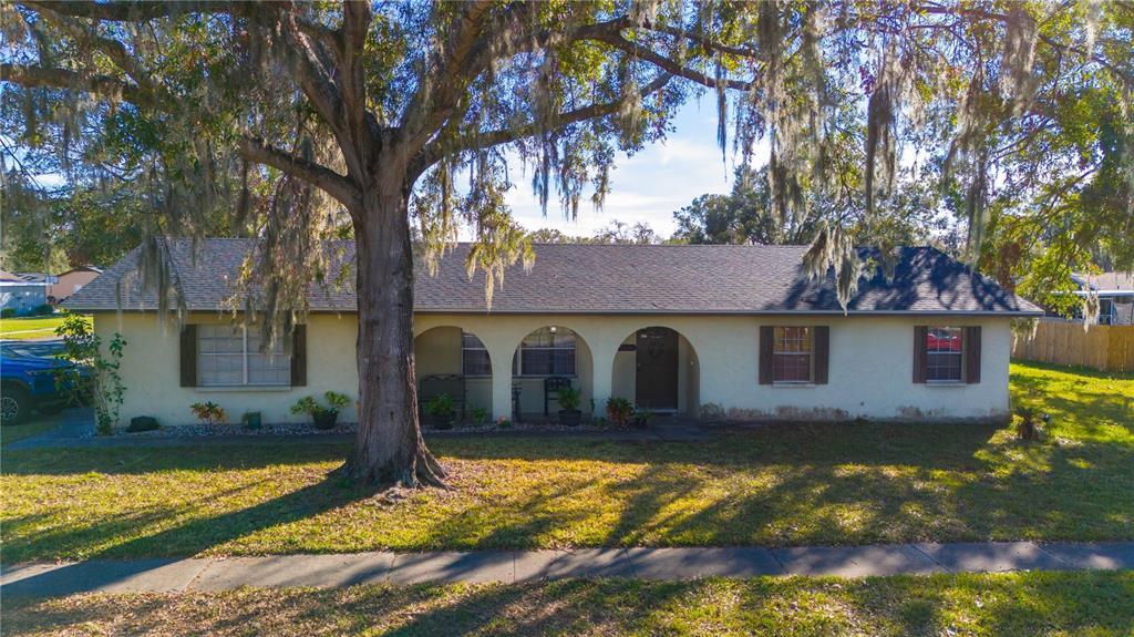 Picture of 5090 Misty Lake Drive, Mulberry, FL 33860