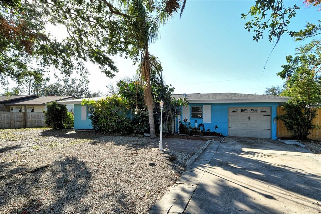 Picture of 418 Sarabay Road, Osprey, FL 34229