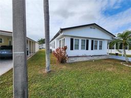 Picture of 808 53Rd Avenue E Unit 76, Bradenton, FL 34203