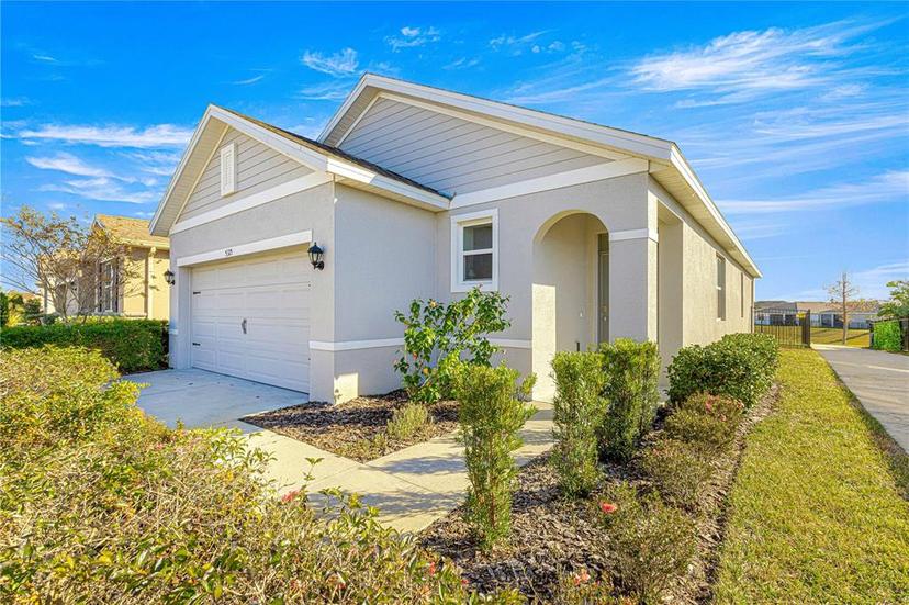 Picture of 5325 Sunshine Drive, Wildwood FL 34785