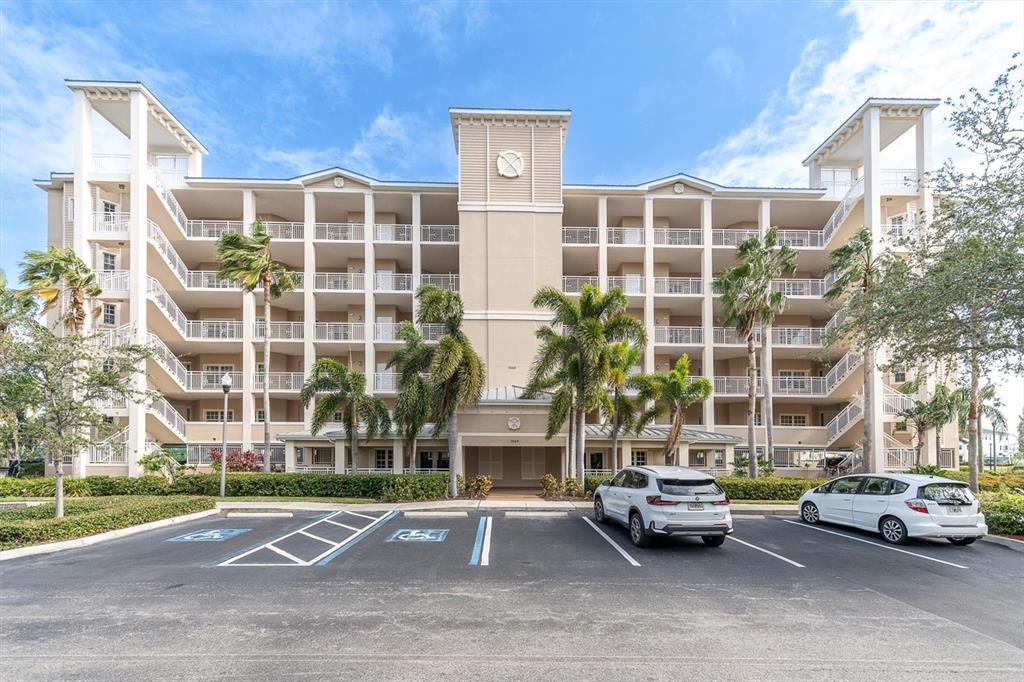 Picture of 7069 Key Haven Road Unit 504, Seminole, FL 33777