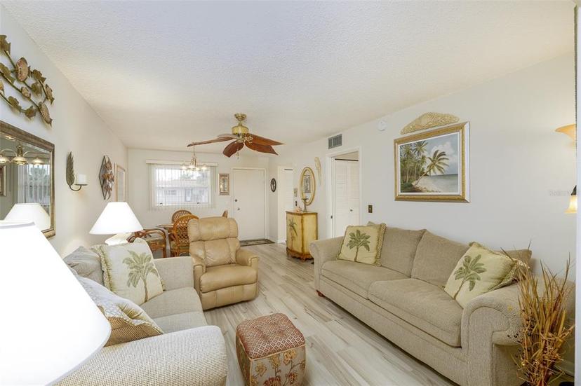 Picture of 2750 E Bay Drive Unit 12E, Largo FL 33771