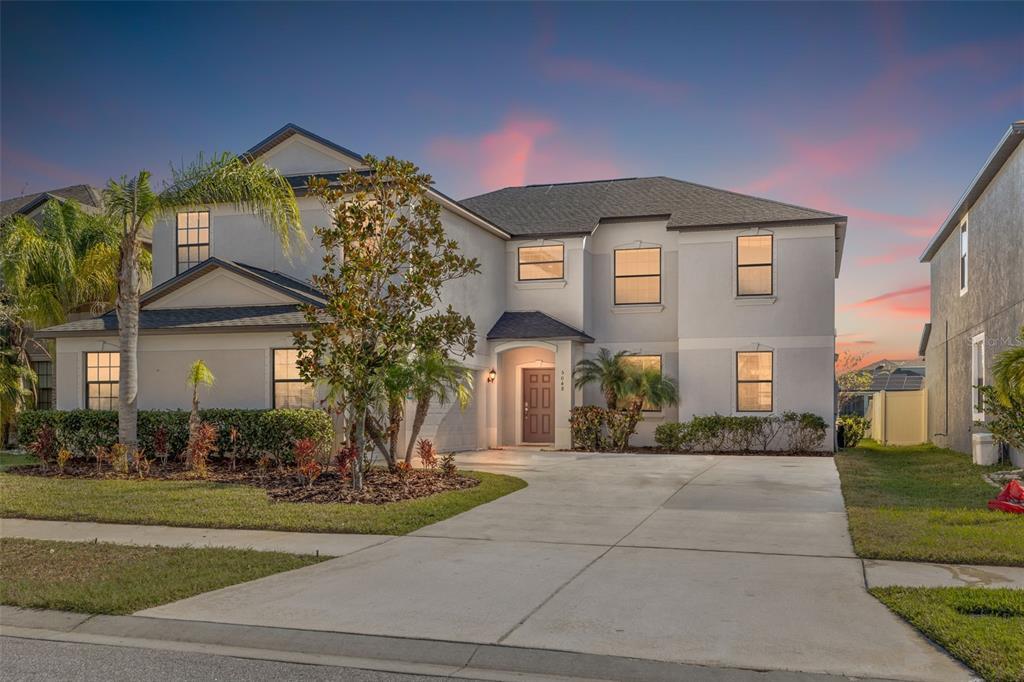 Picture of 5048 Ivory Stone Drive, Wimauma, FL 33598