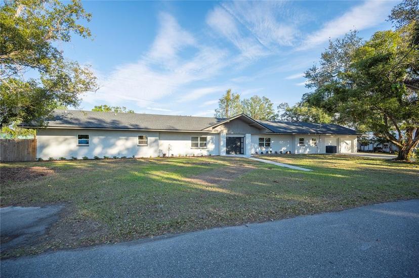 Picture of 410 N Tecumseh Avenue, Fort Meade FL 33841