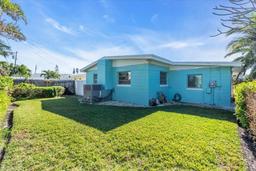 Picture of 11435 2Nd Street E, Treasure Island, FL 33706