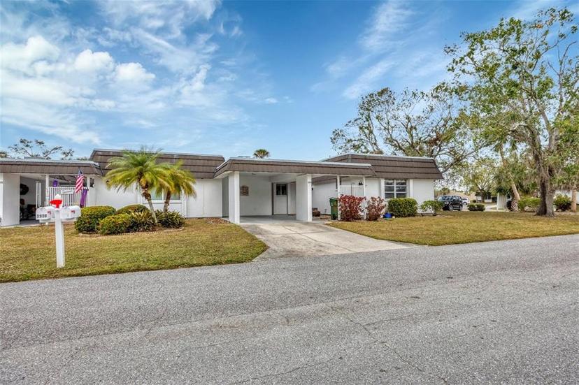 Picture of 3904 Lakeside Road Unit 174, Sarasota FL 34232