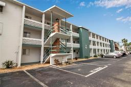 Picture of 5928 Welcome Road Unit H4, Bradenton, FL 34207