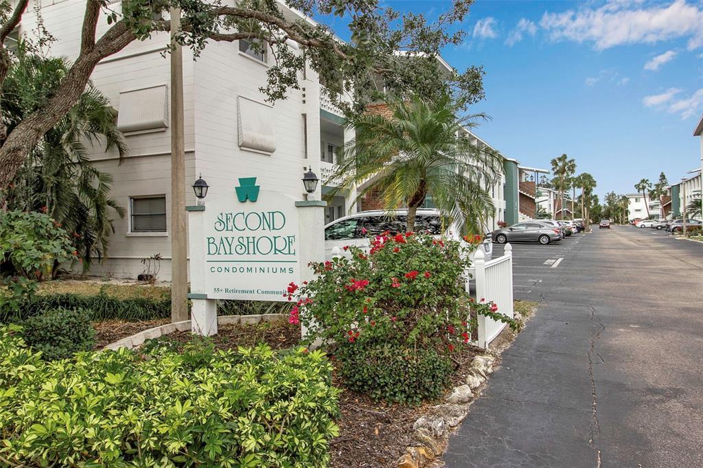 Picture of 5928 Welcome Road Unit H4, Bradenton, FL 34207