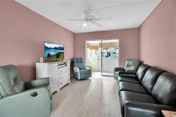 Picture of 5928 Welcome Road Unit H4, Bradenton, FL 34207