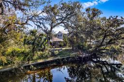 Picture of 1214 E Park Circle, Tampa, FL 33604