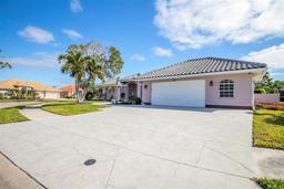 Picture of 521 Pennyroyal Place, Venice, FL 34293