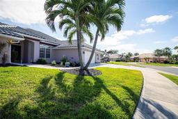 Picture of 521 Pennyroyal Place, Venice, FL 34293