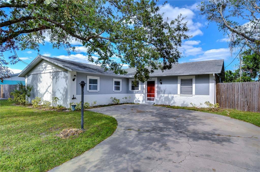 Picture of 517 65Th Avenue E, Bradenton, FL 34203