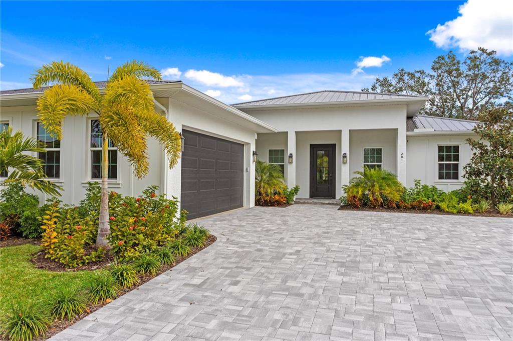 Picture of 201 S Shade Avenue, Sarasota, FL 34237