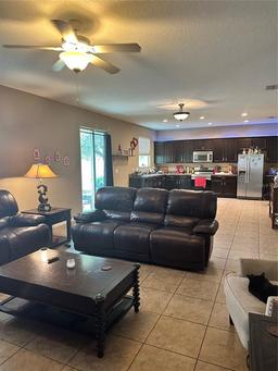 Picture of 1102 Lake Highview Lane, Brandon, FL 33510