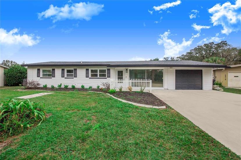 Picture of 5524 Meander Drive, Lake Wales FL 33898