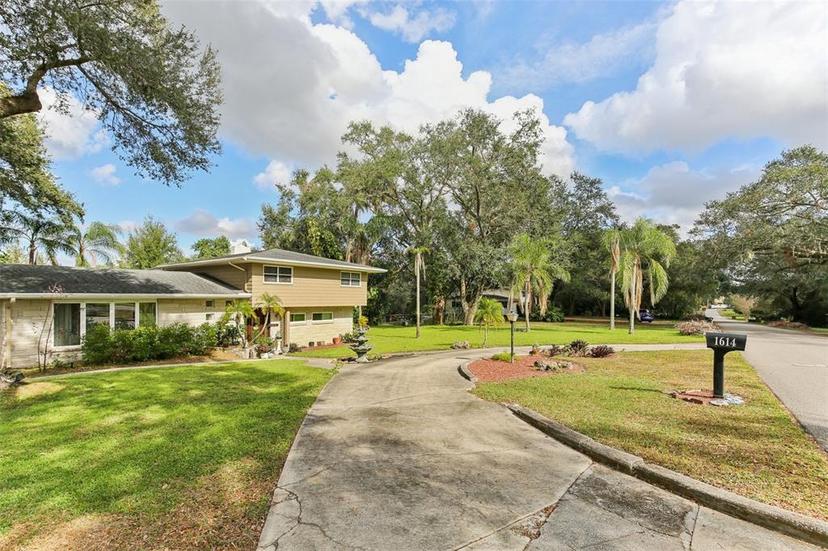 Picture of 1614 King James Court, Lakeland FL 33813