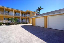 Picture of 3216 Purple Martin Drive Unit 123, Punta Gorda, FL 33950