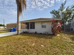 Picture of 162 N 2Nd Street, Eagle Lake, FL 33839