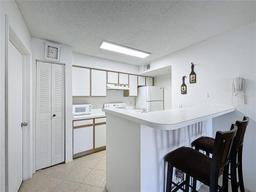 Picture of 4105 Tropical Isle Blvd Unit 216, Kissimmee, FL 34741