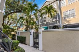 Picture of 1461 Harbour Walk Road, Tampa, FL 33602