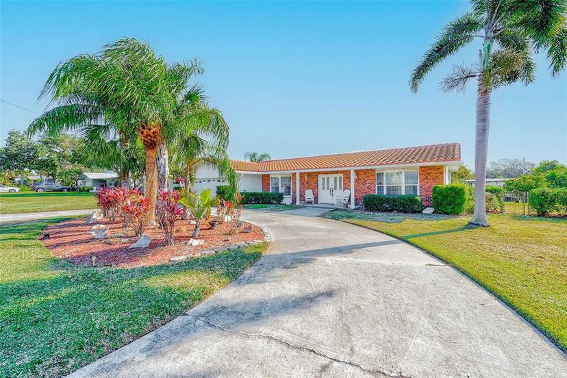 Picture of 1575 Brookside Boulevard, Largo FL 33770