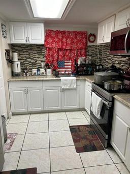 Picture of 4551 Kokomo Drive Unit 5-18, Lake Worth, FL 33463