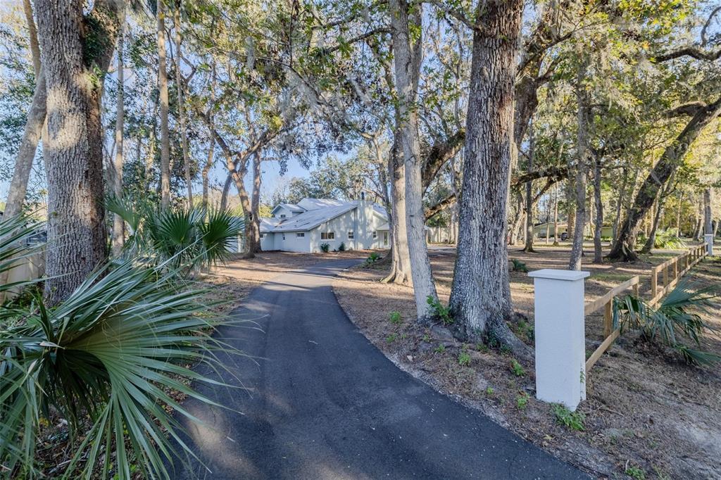 Picture of 555 Wildwood Drive, New Smyrna Beach, FL 32168