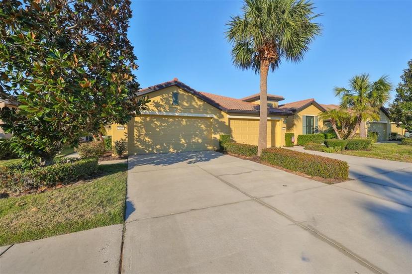 Picture of 5608 Sunset Falls Drive, Apollo Beach FL 33572