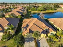 Picture of 5608 Sunset Falls Drive, Apollo Beach, FL 33572