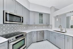 Picture of 7615 Bay Port Road Unit 36, Orlando, FL 32819