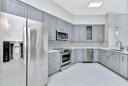 Picture of 7615 Bay Port Road Unit 36, Orlando, FL 32819